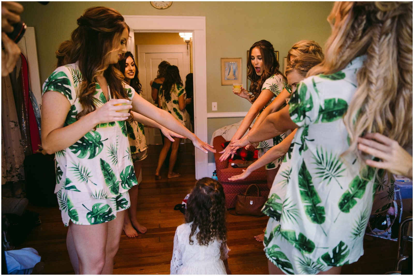  Bridesmaids Getting Ready 