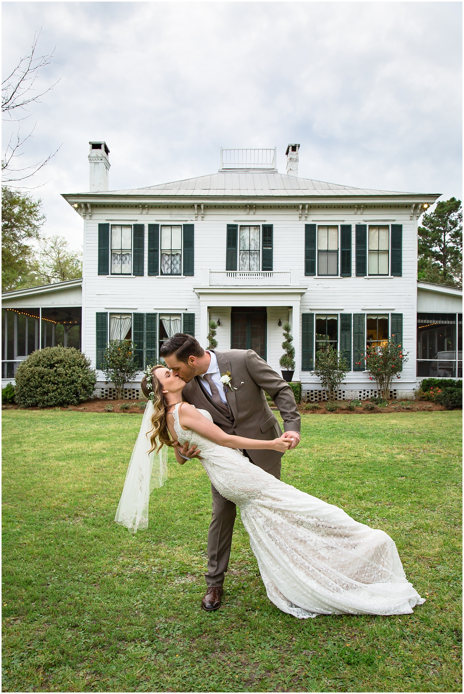  bride and groom in front of the Glen Venue in North Florida 