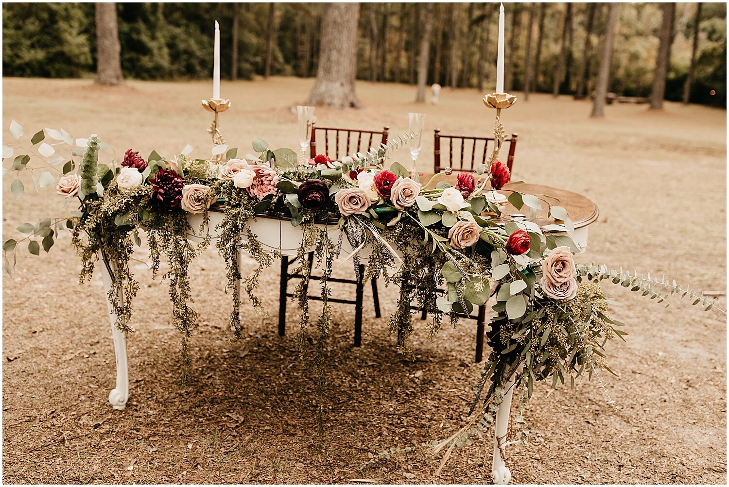  bride and groom’s sweetheart table 