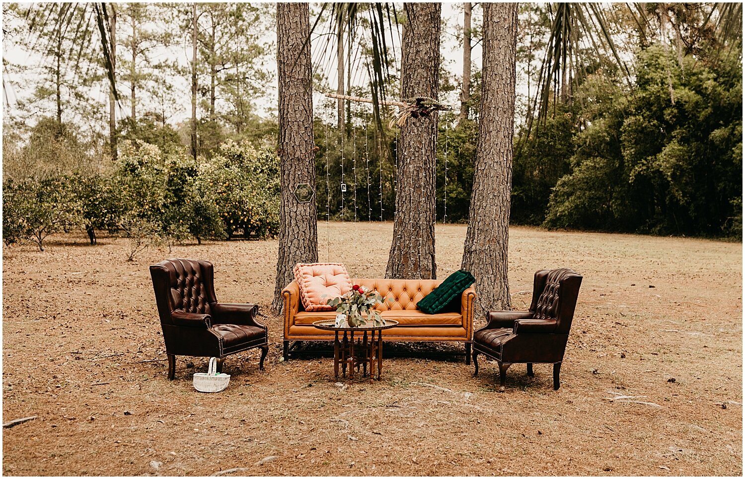  hang out lounge for jacksonville wedding 