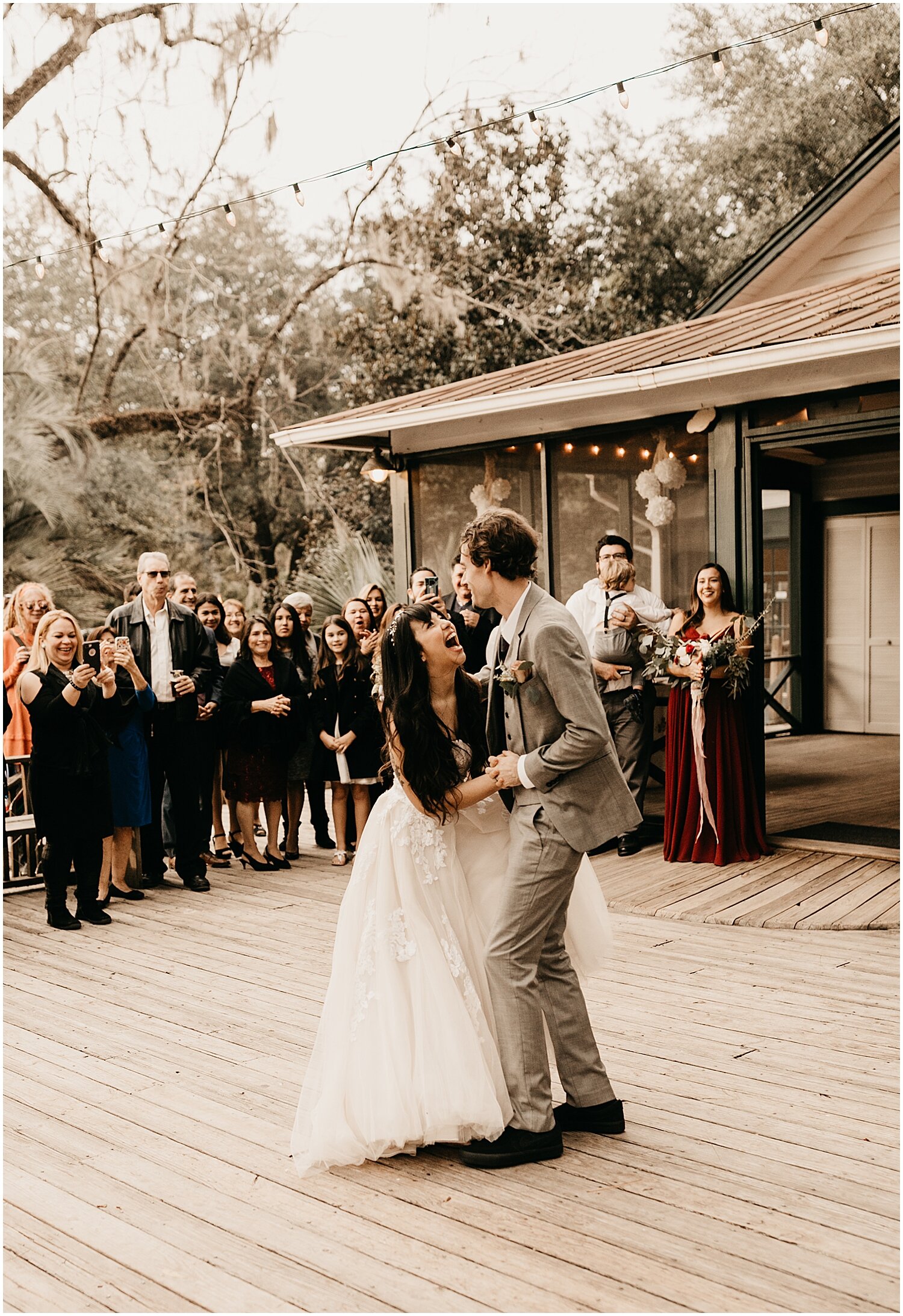  bride and groom’s first dance 