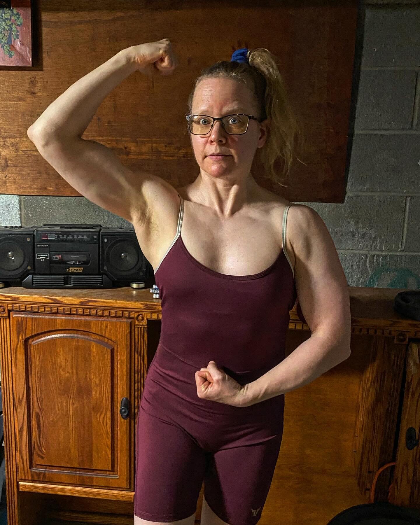 People make their New Year&rsquo;s resolutions to hit the gym and go on a diet but things usually tail off by February. Even before the new year hit, Karen was already putting in the work with her high protein and high fat holiday gainz diet. Pair th