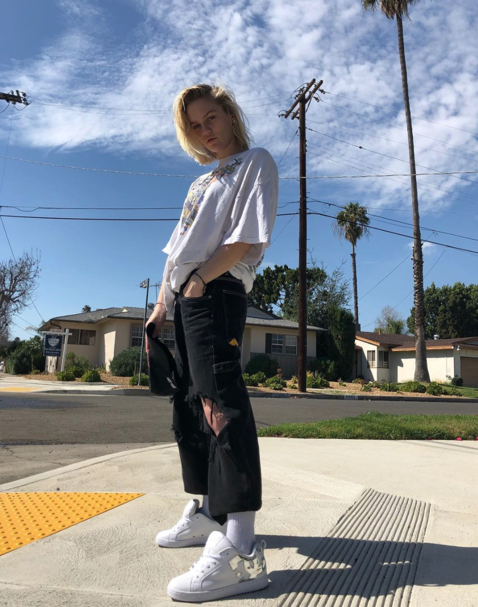 dc court graffik womens