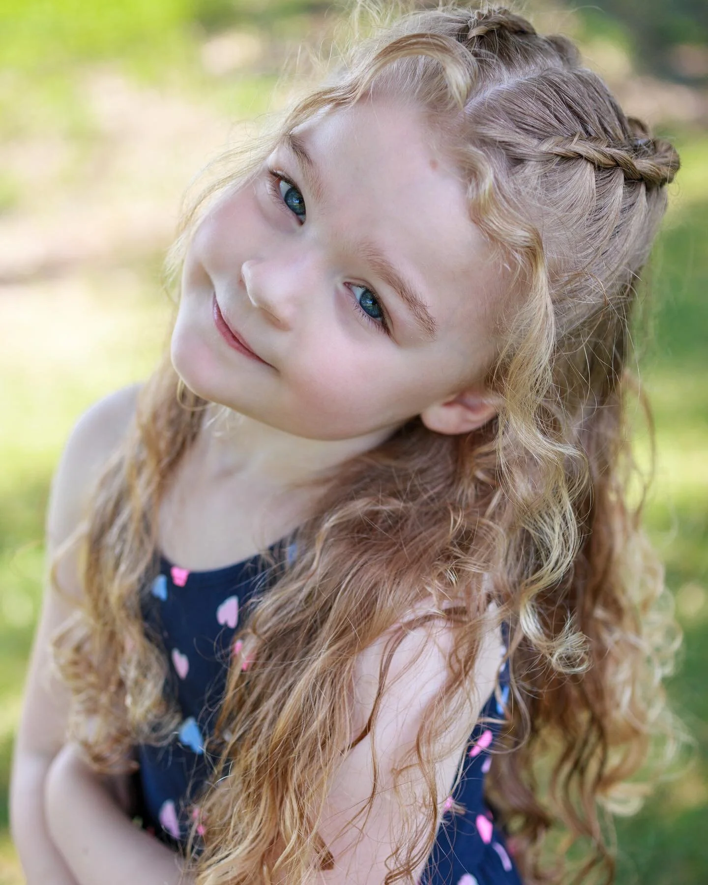 We have been prepping for school starting soon. I think Eloise is ready and probably over prepared 😂 
-
-
-
-
#portraitphotographer #montrealphotographer #torontophotographer