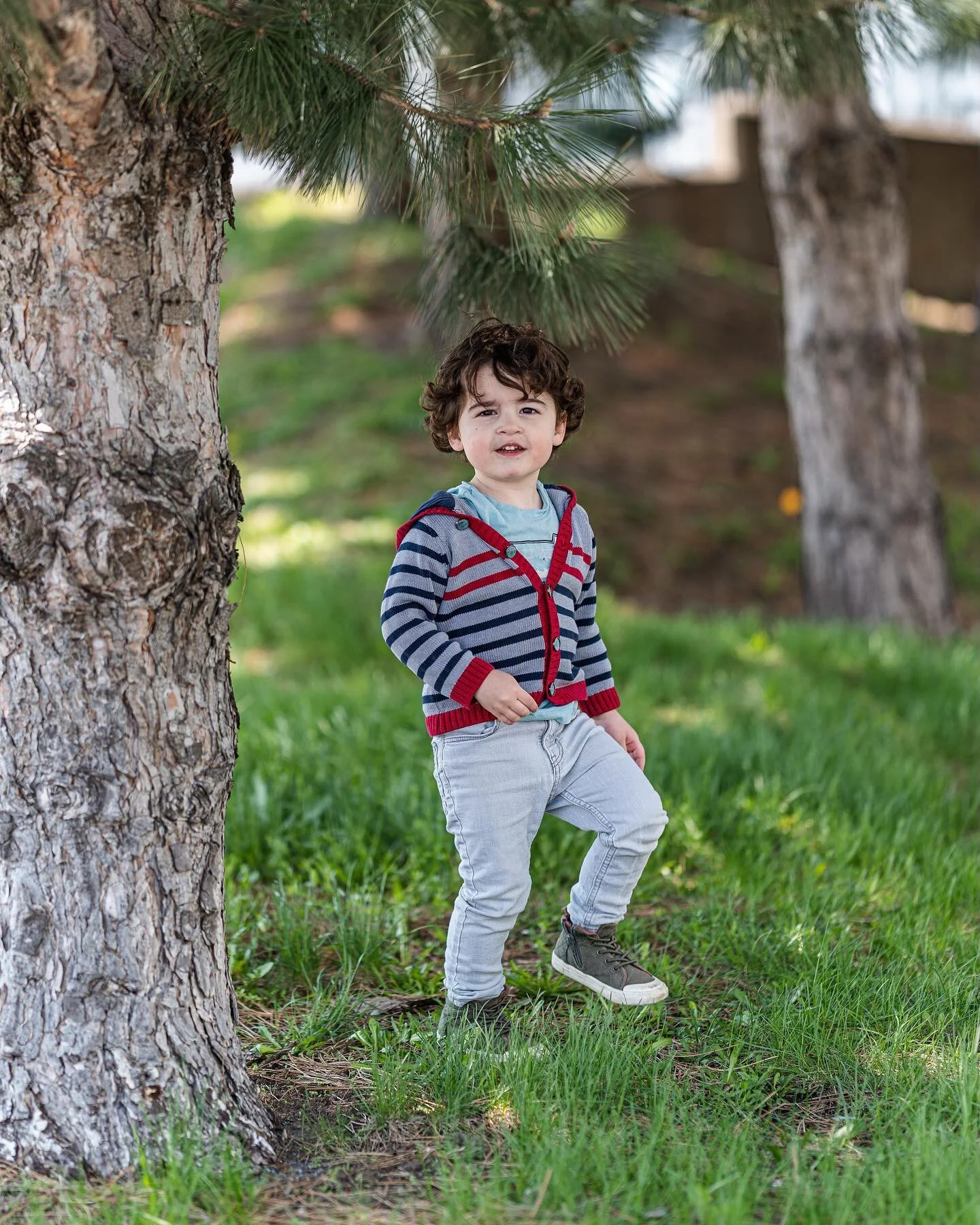 The adventures of DJ ❤️🥰 Swipe for more cuteness overload ❤️ 
-
-
-
-
-
#montrealphotographer #familyphotographer #portraitphotographer