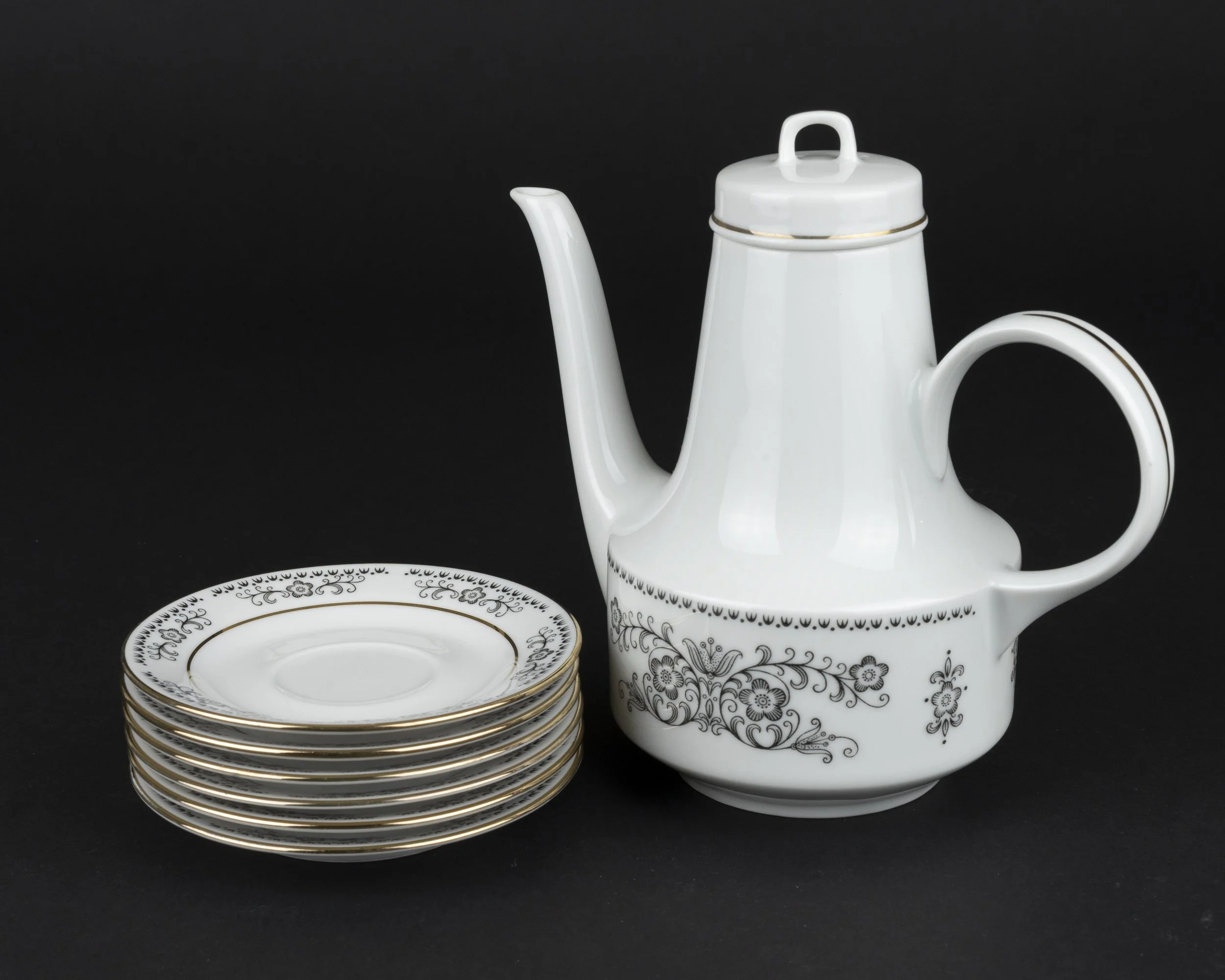 Porcelain Coffee Set - Henneberg
