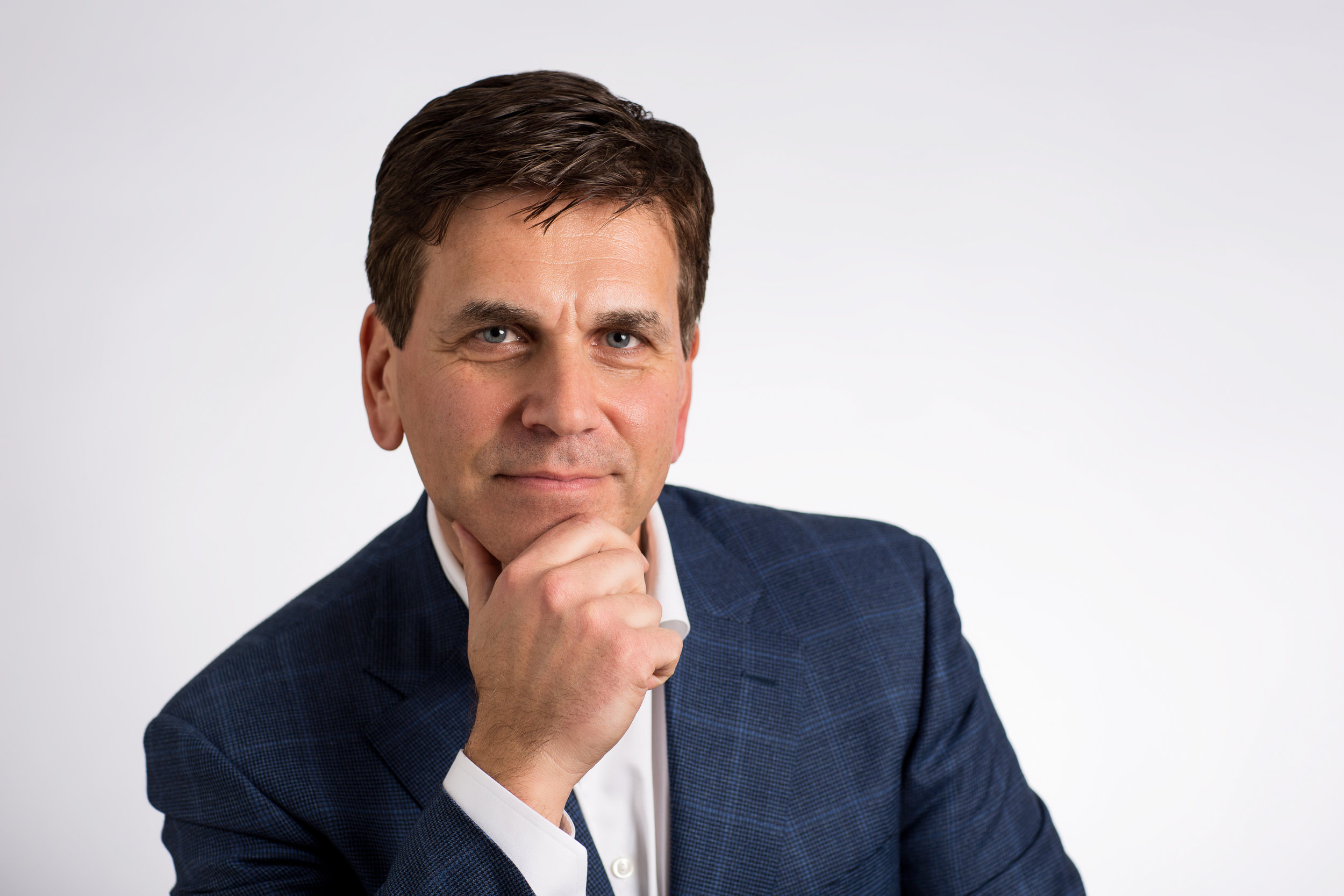 A professor of marketing for a leading business school was updating his website and needed a new and fresh headshot for the new site. He wanted it to span the width of the website's home page, so it was important to shoot this in landscape orientation. We also shot several other formats for uses elsewhere, such as editorial purposes, the school's website, and LinkedIn.