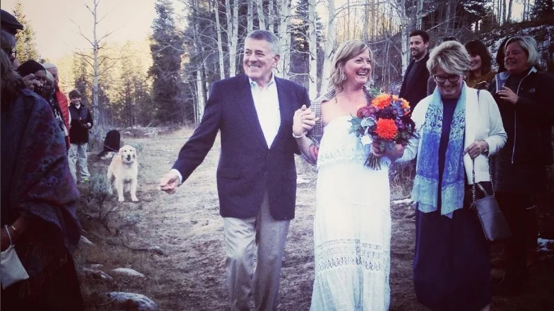 Special fall bride and bouquet.