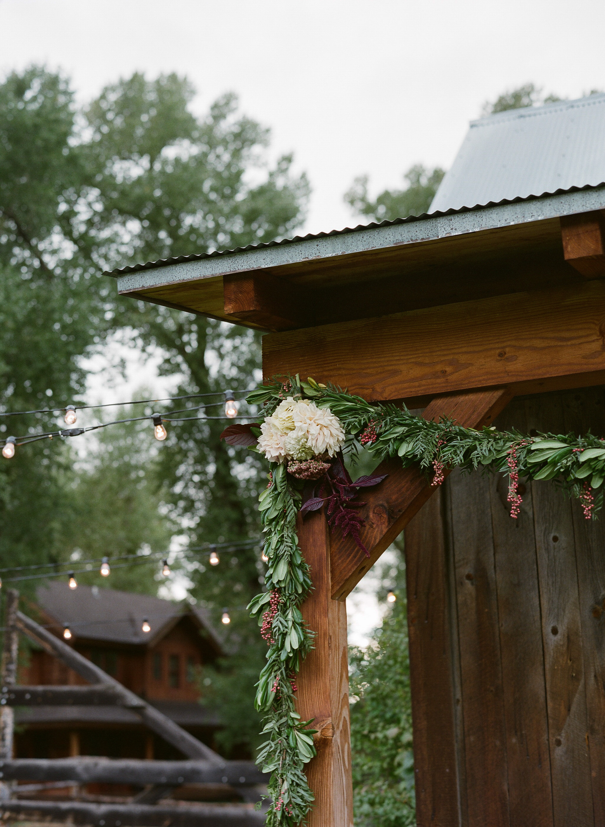 Colorado Wedding Barn Floral Decor