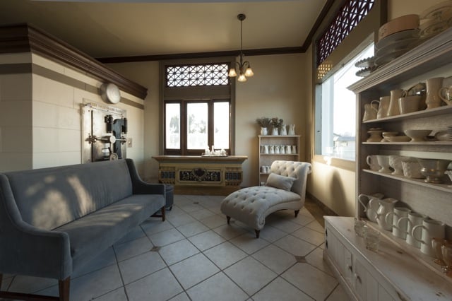 LoungeArea.jpg