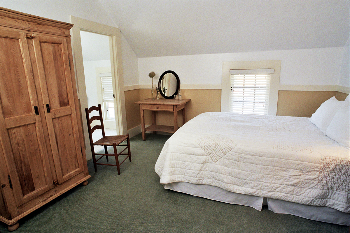 Room4.jpg