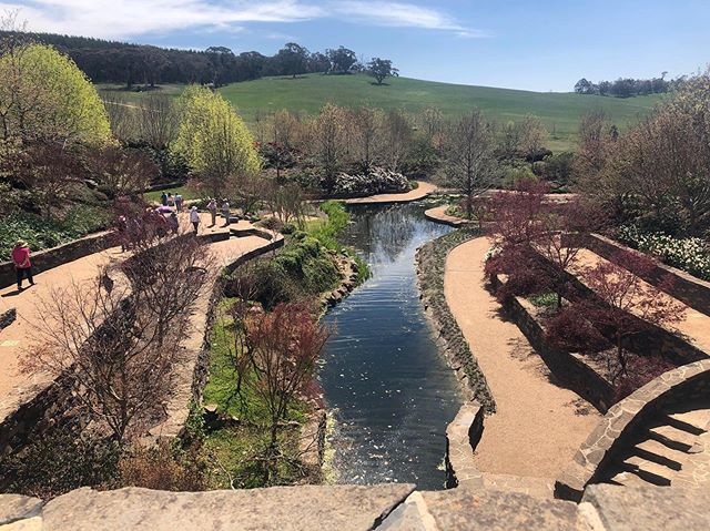 Had an amazing day at Mayfield Garden with @rossgardentours ... put this garden on your garden bucket list!!! @mayfieldgarden .
.
#gardengoals #gardendesign #garden #watergarden #rocks #coldclimategardening #spring #gardentourism #gardenvisitor #sunn