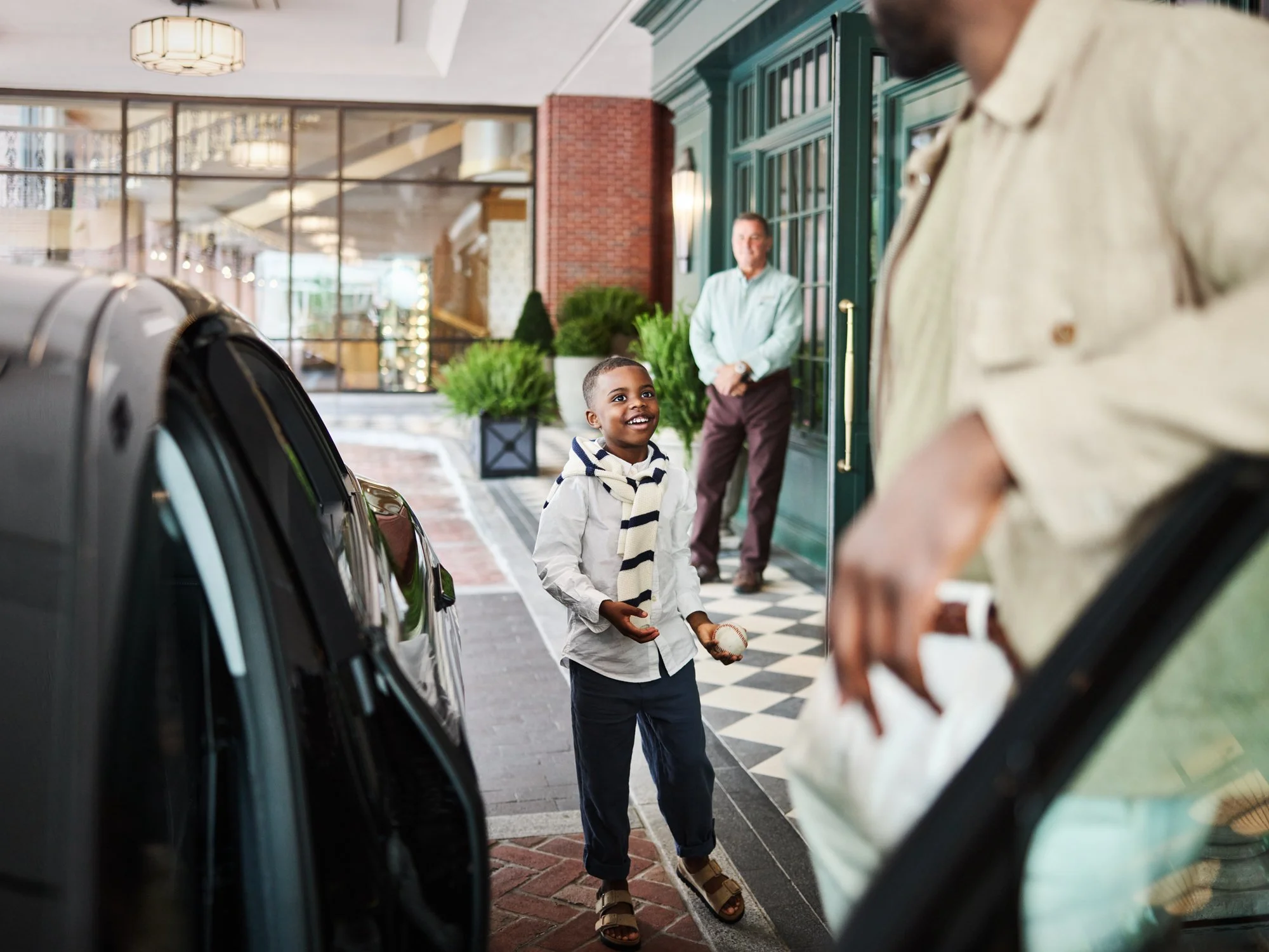 Four_Seasons_Boston_Father_Son_Arrival_5213 1_Churchill v2.jpg