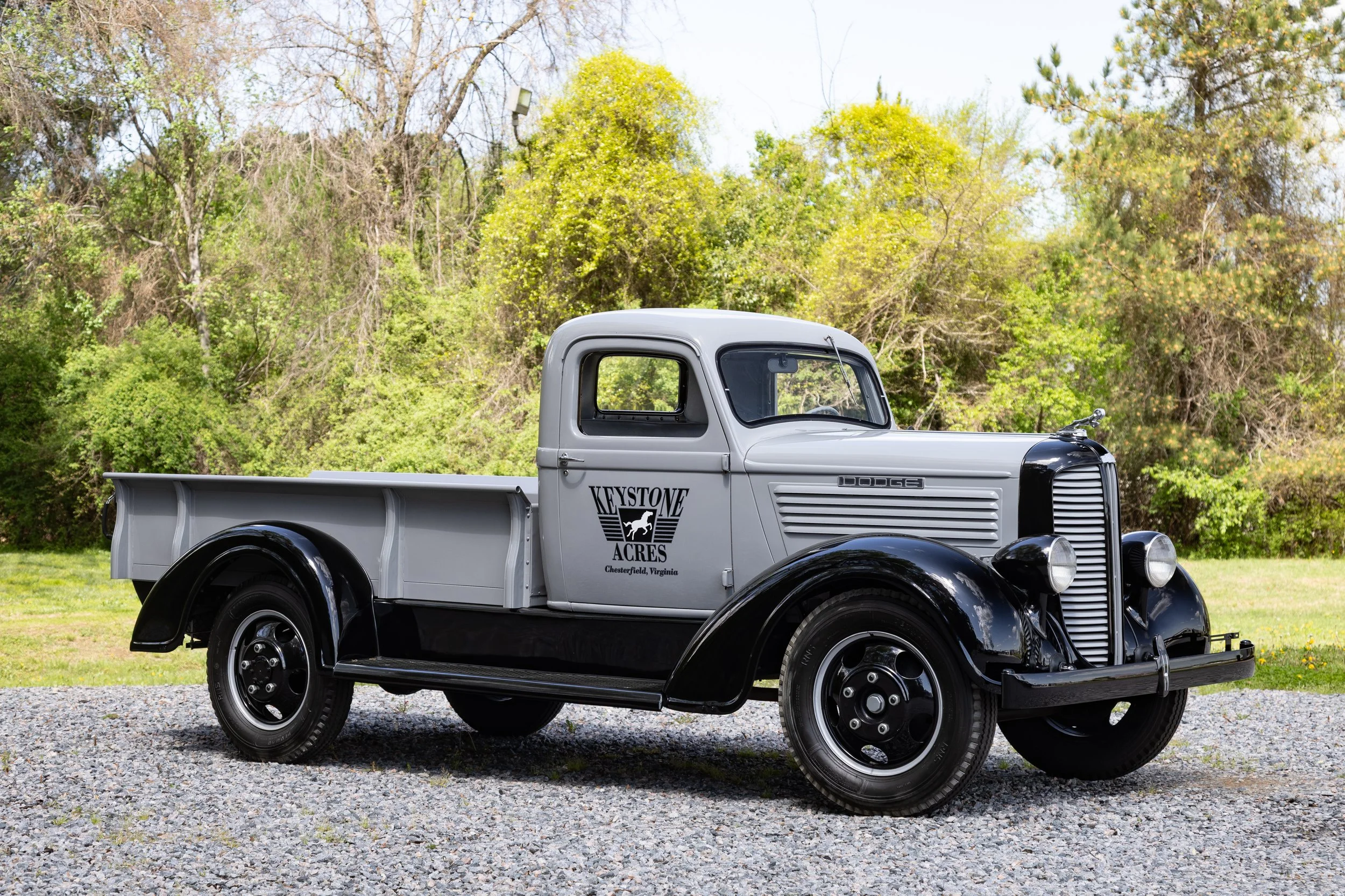38 Dodge Beauty 01.JPG