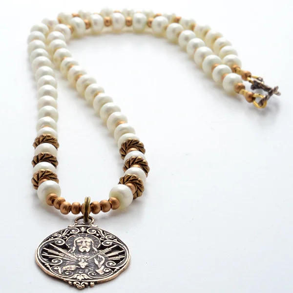 Necklace-BronzeSHwhite-open.jpg