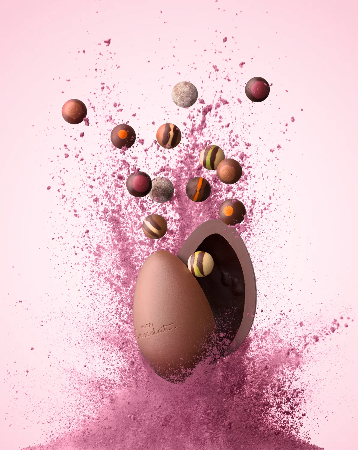 Hotel-Chocolat-Chocolate-Explosion-Powder-Motion-Dust-Egg.jpg