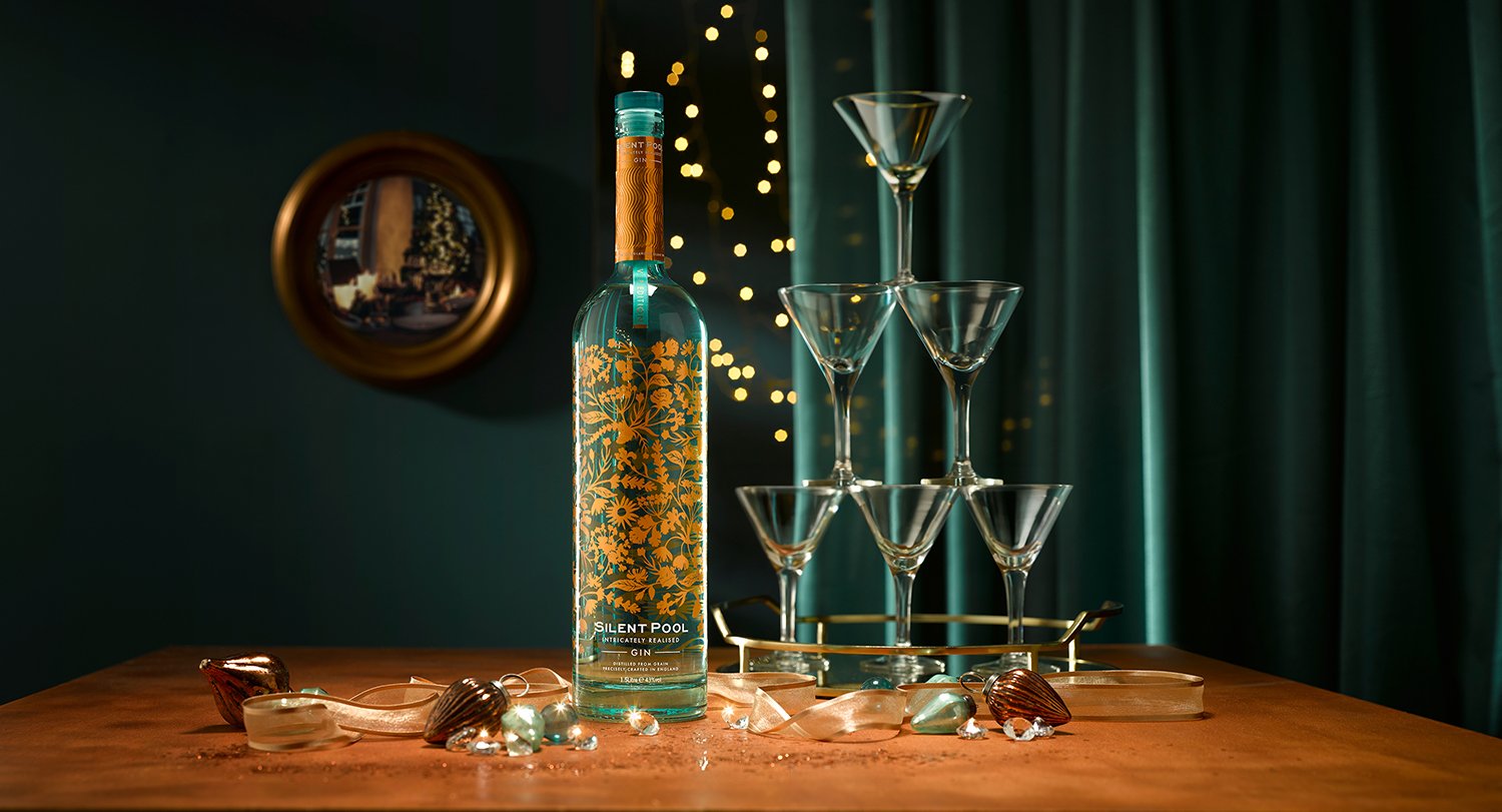  Silent Pool Gin, ready for celebration with martini glasses, captured by Lux, a premier drinks photography studio for the festive season. 