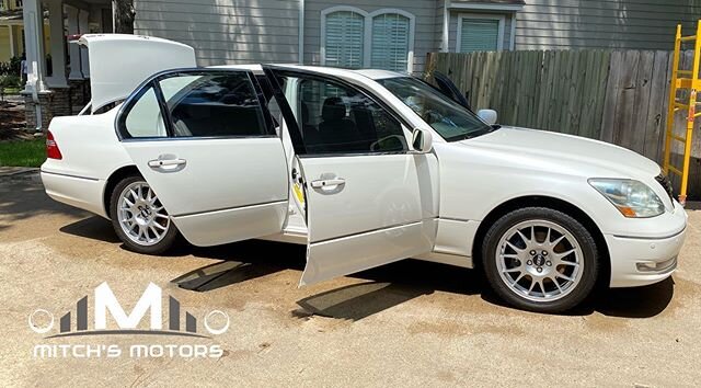 2006 Lexus LS430 is here for paint correction and ceramic coating. The car is well cared for and immaculate, and the owner brought it to me looking freshly detailed. THAT is how to do it folks! I can focus my time and efforts on detailing vs. clean u