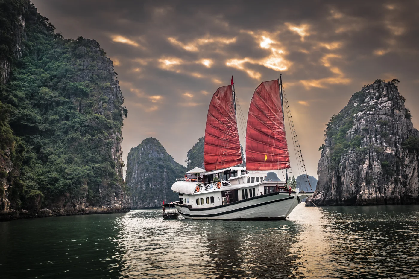 Ha Long Bay