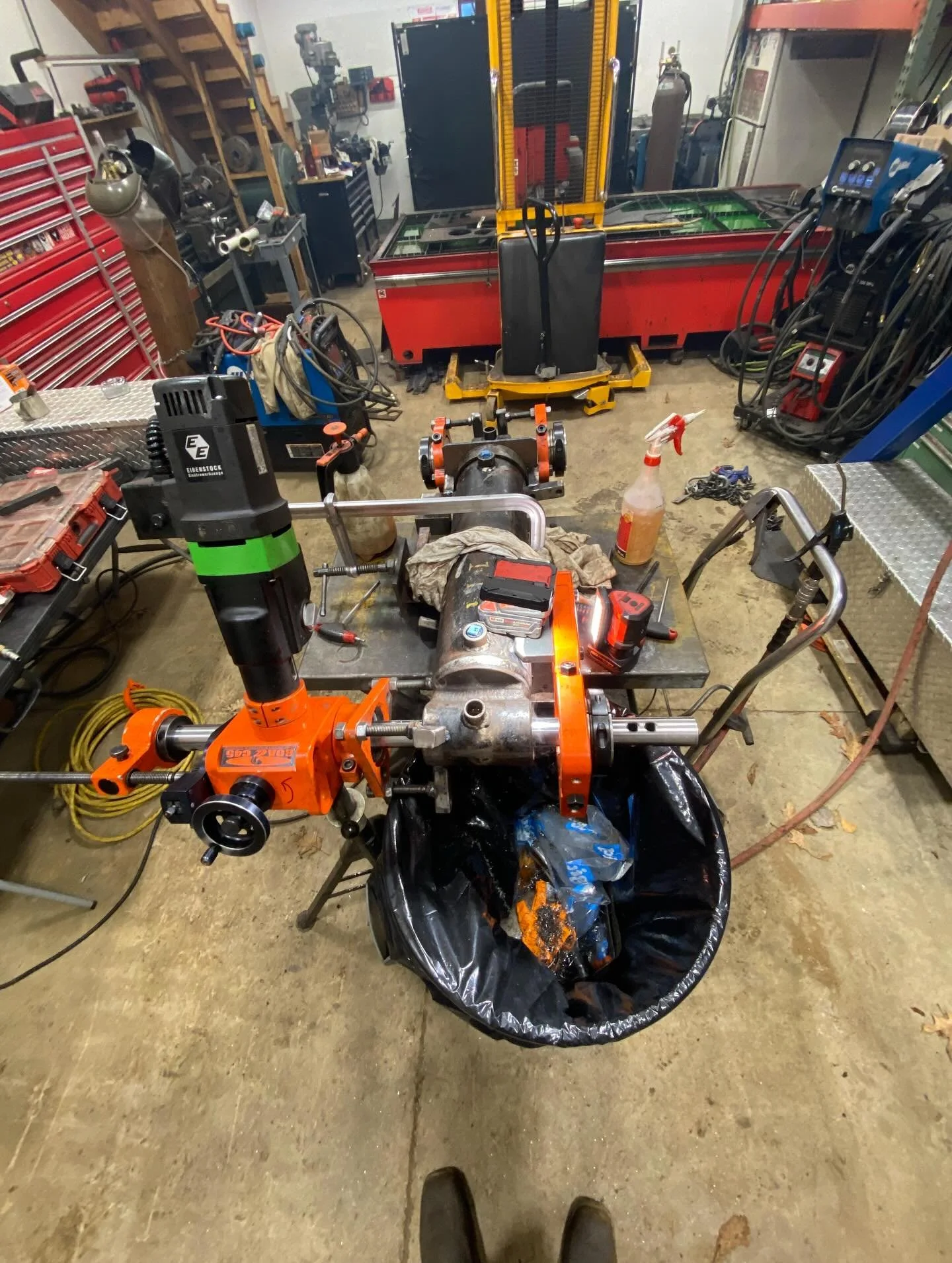 Hydraulic cylinder in for line boring. Will be resealed after.  #lineboring #weldingrepairservices #weldingrepair