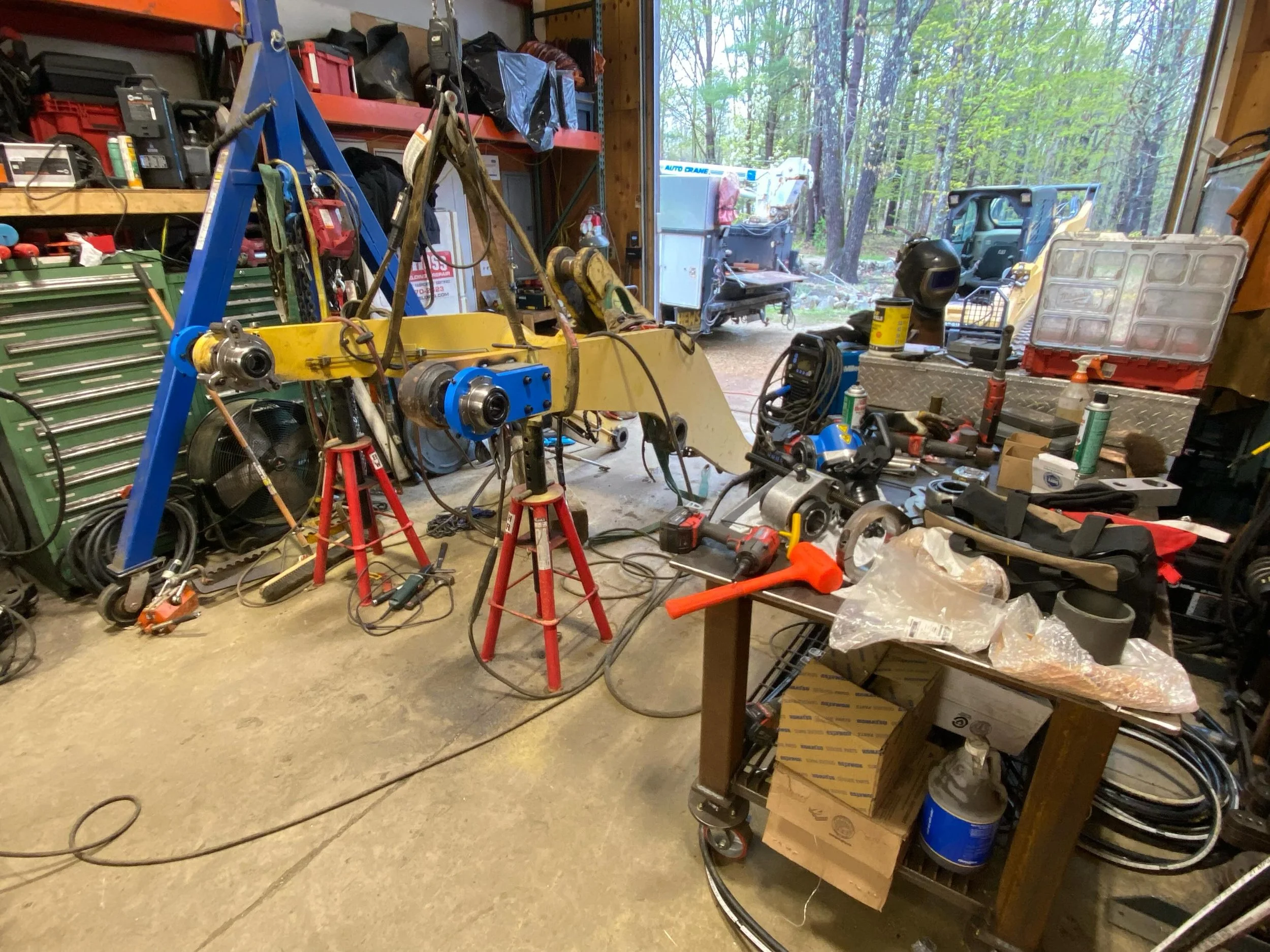 Some progress today on these loader arms. Everything aligned. 2 passes of hand welding to bring one of the bores roughly round again. #weldingrepairservices #weldingrepair #lineboring #shopwork #heavyequipment