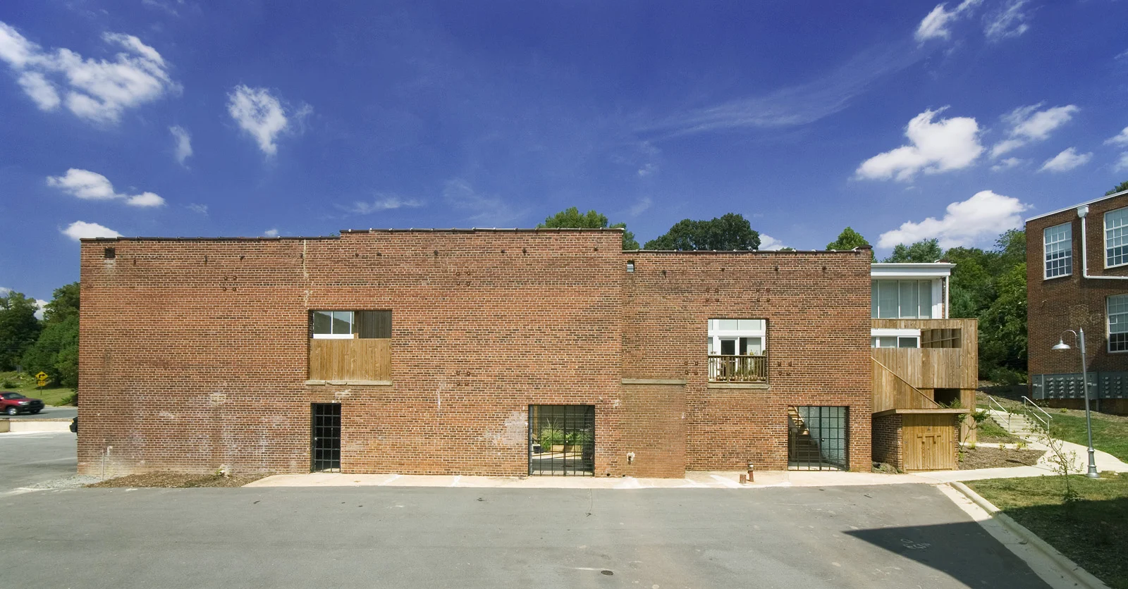 Rivermill Apts exteriors 06 002.jpg