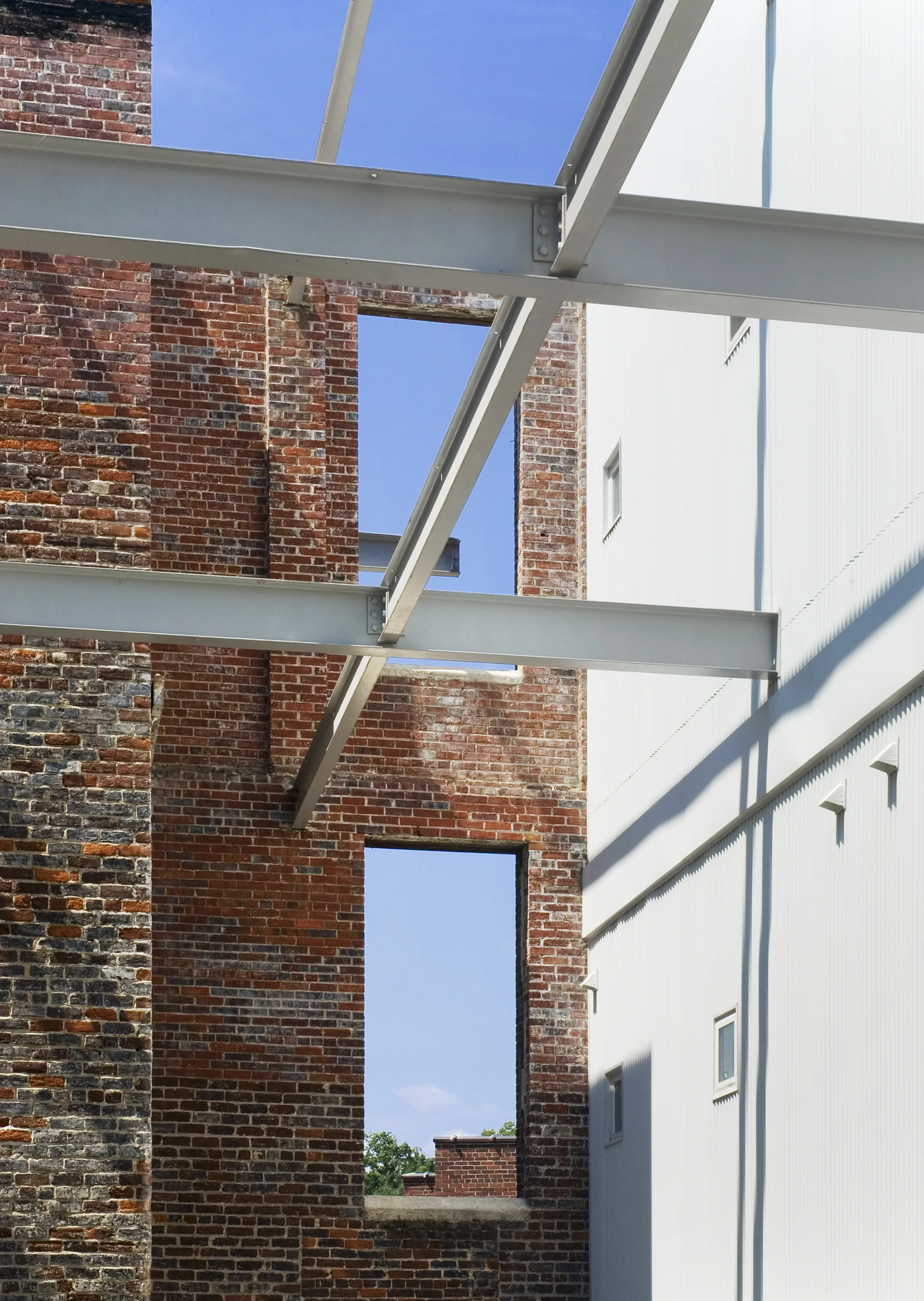 Rivermill Apts exteriors 06 006.jpg