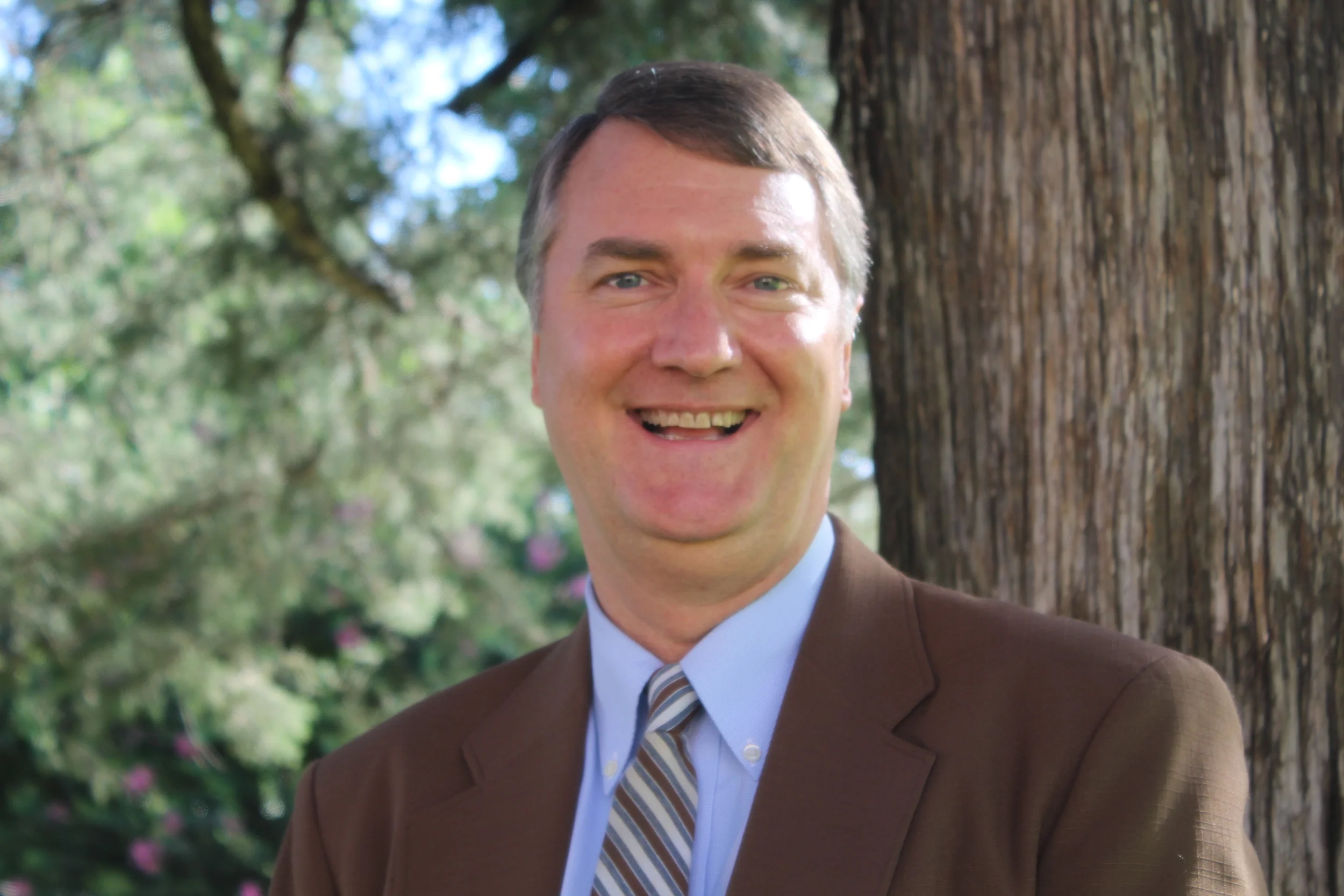 Dr. Greg Davis, Senior Pastor