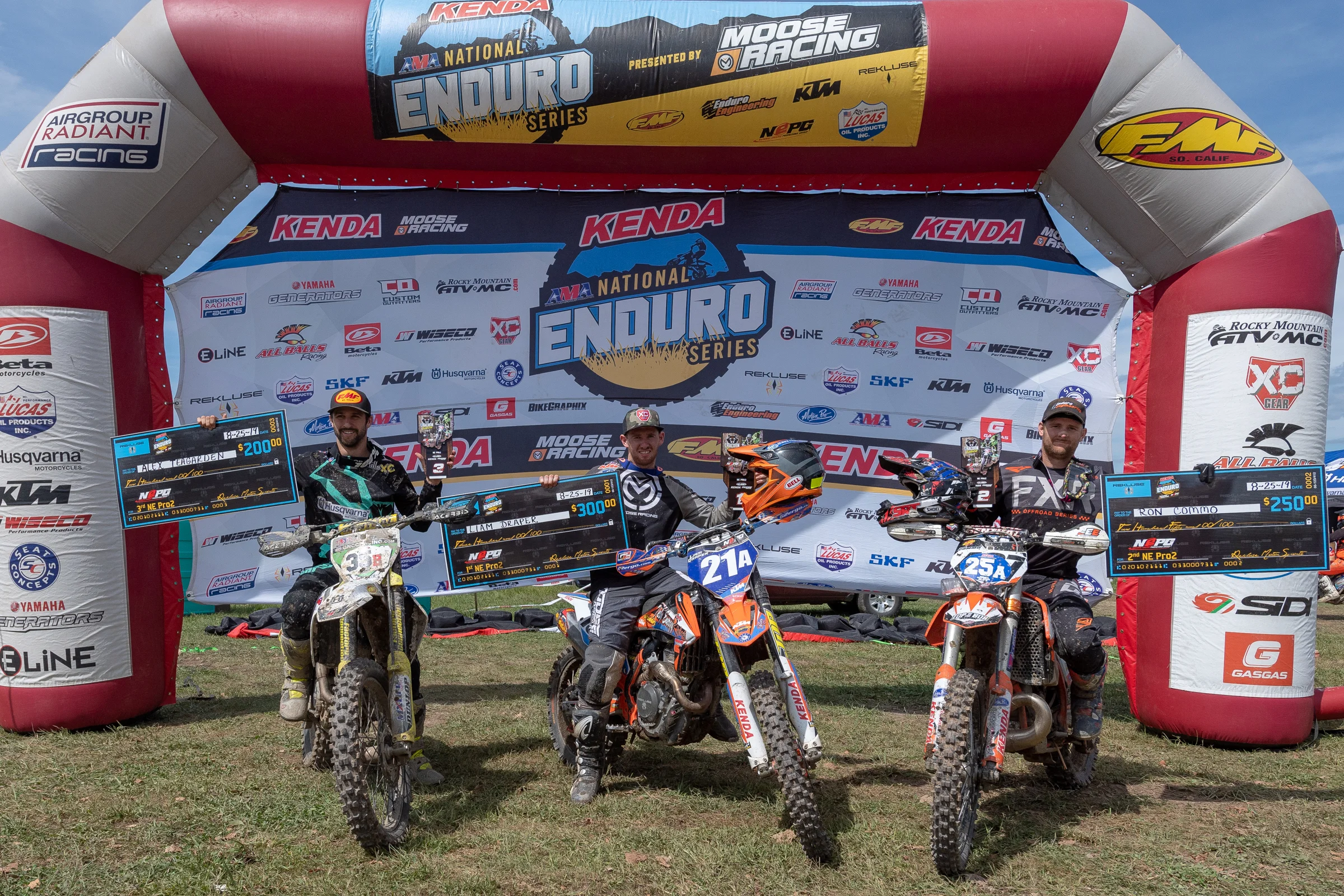 pro2-podium-racoon-008.jpg
