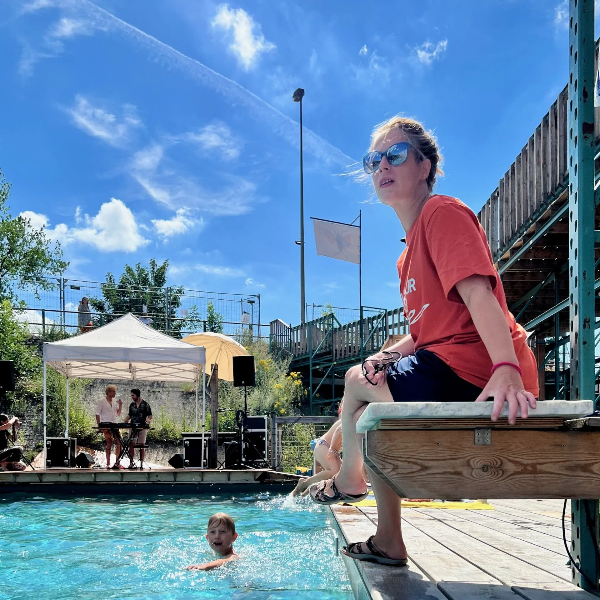 LIFEGUARDS FOR FLOW WITH CENFORGIL