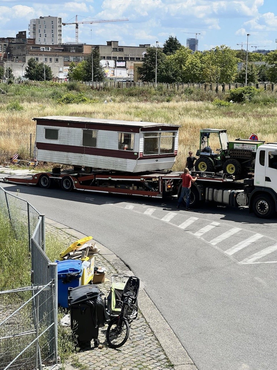 Groß (FLOW-2022_selection_c-POOL-IS-COOL - 71 von 320).jpeg