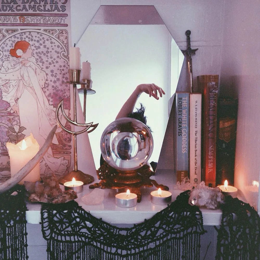 How to Create Your Own Goddess Altar (+ Invoke Hella Goddess Magic!) —  hella✨namaste