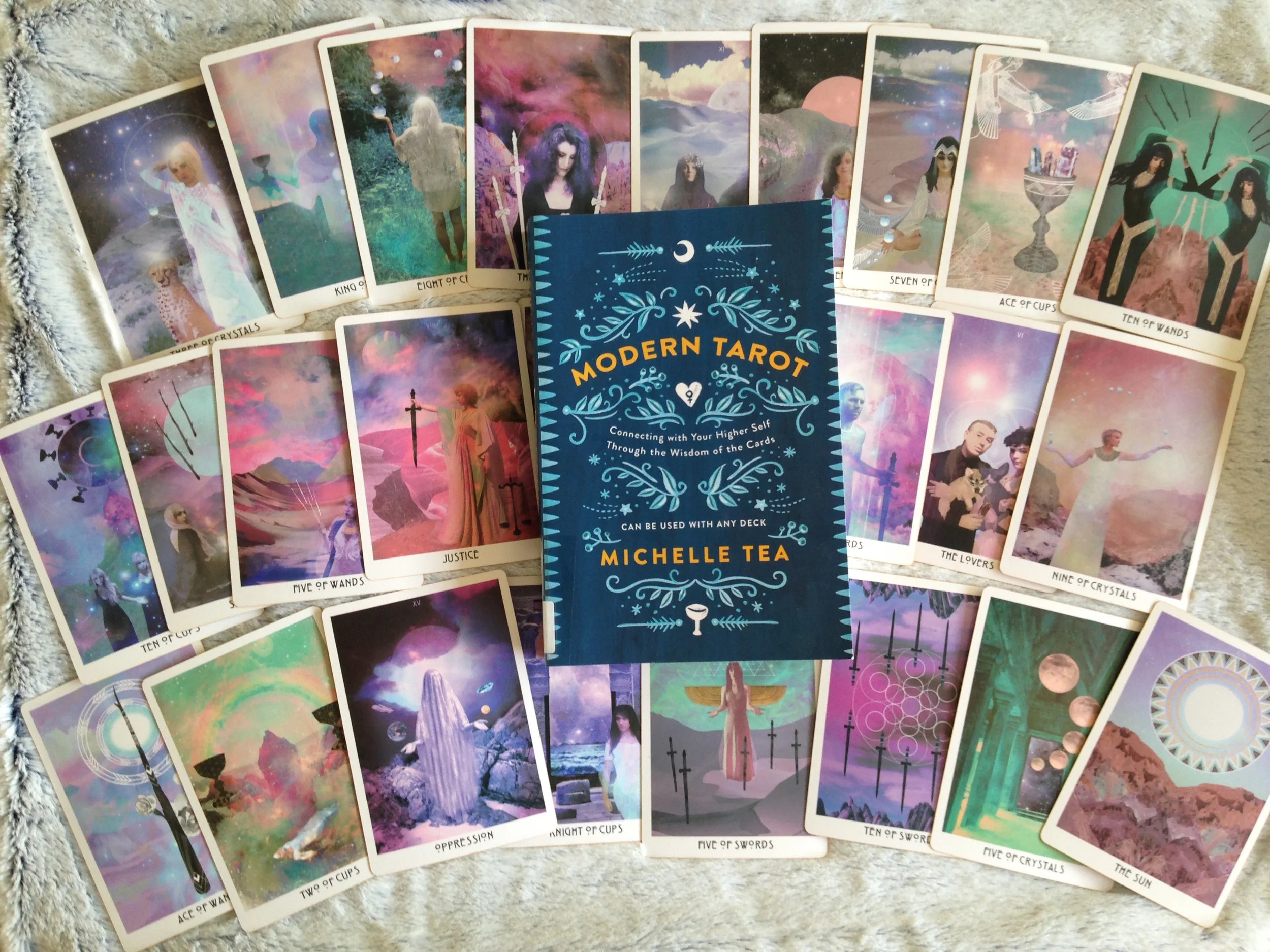 A State-Of-The-Art Guide To The Arcane: My Review Of Michelle Tea's Modern  Tarot — hella✨namaste