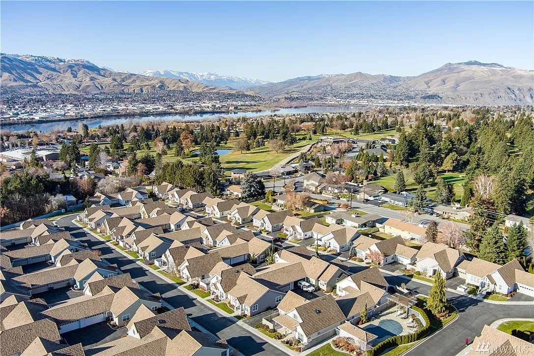 Ambercrest Aerial.png