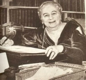 Baroness Orczy at work