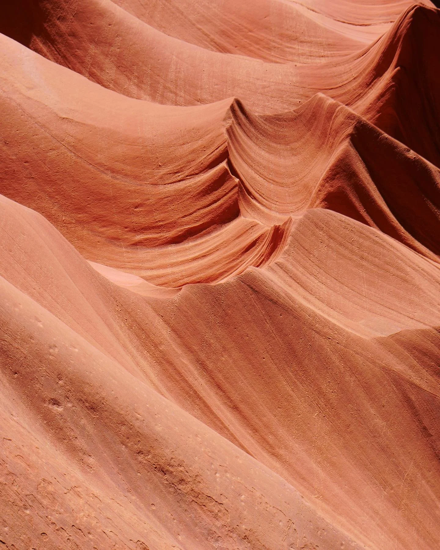 Lower Antelope Canyon, Arizona, USA

Thanks to our guide, Orin, for showing us around

#antelopecanyon #slotcanyons #nofilterneeded #landscapephotography