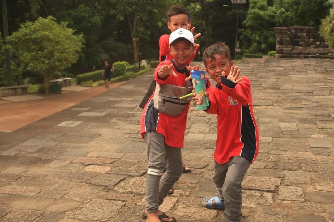 Maximum effort
_____________________________________
#deadpool #indonesia #conservation #sustainabletourism #greenplanet #borobudur #children #fun #sustainability #superhero