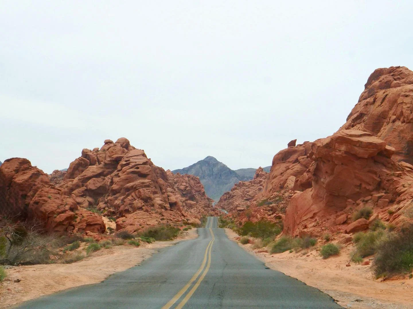 Valley of Fire State Park, Nevada, USA

April 2023

#travelphotography #landscape #nevada #valleyoffire