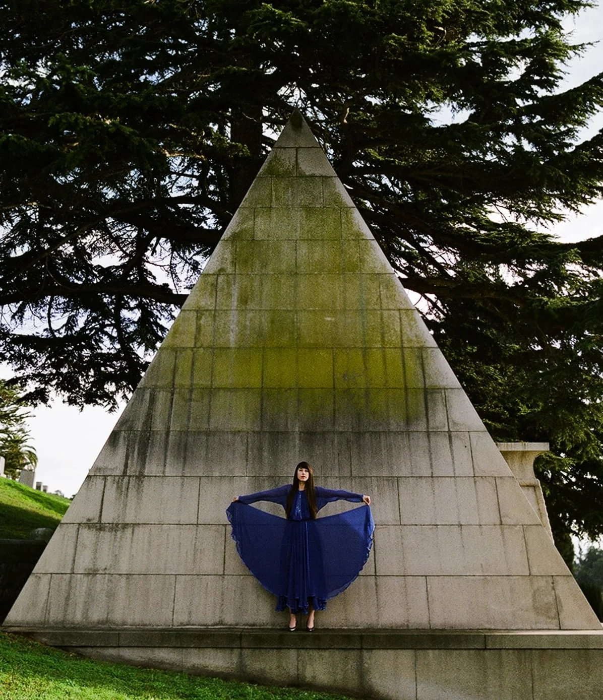 TarotWoman_61490003.jpg
