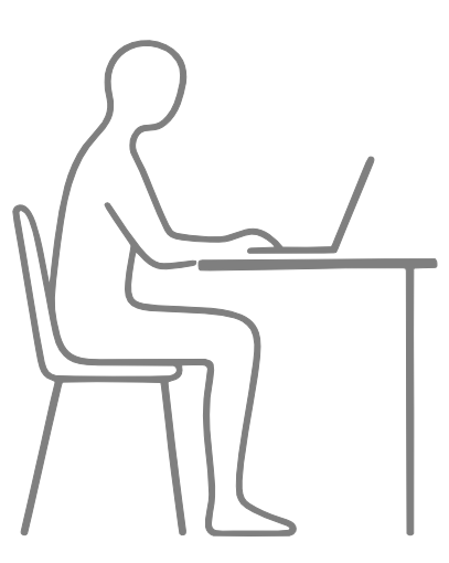 Grijze lijntekening van een persoon die aan een bureau op een laptop werkt, ter illustratie van Alexandertechniek bij zittend werk.
