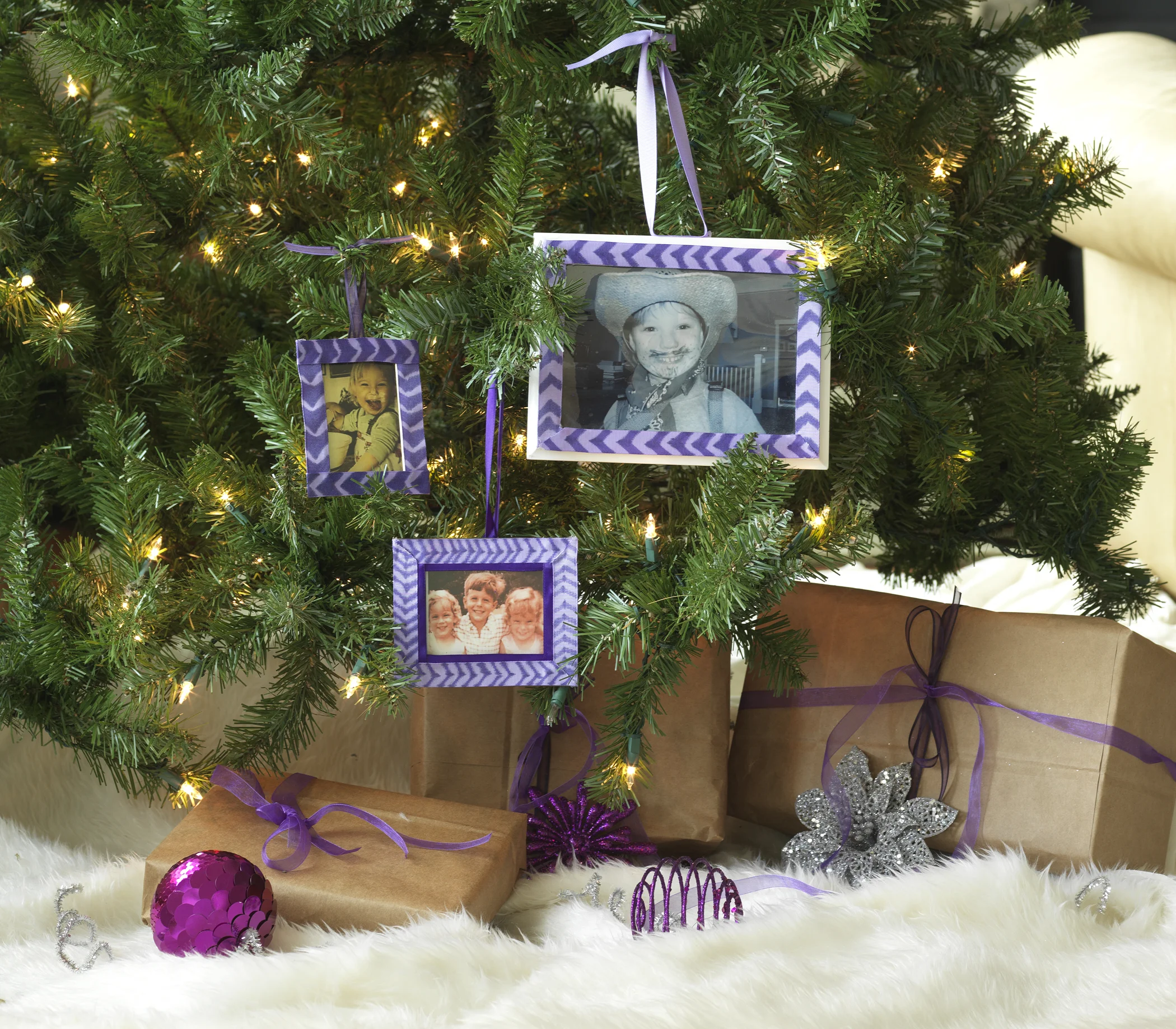 Yes…there is a whole series of Retro-Inspired Holiday DIY’s as well, including this picture frame redo! See them here.