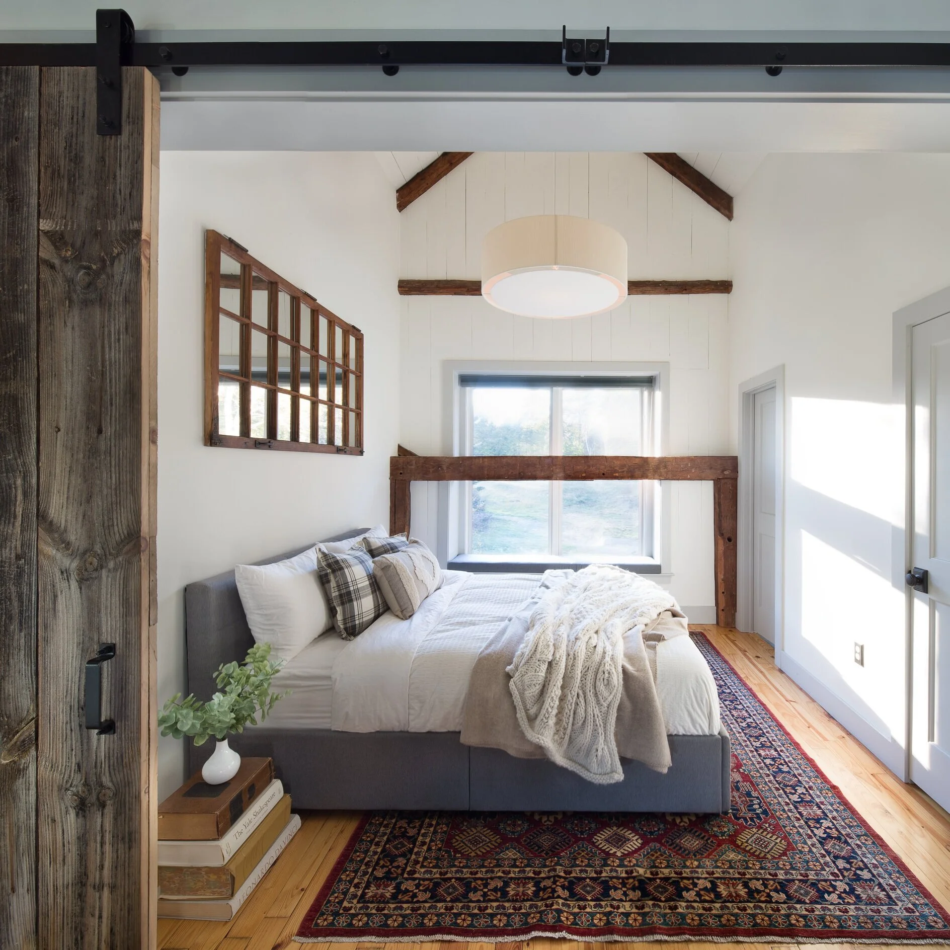 Interior+Design+by+Joanne+Palmisano+Small+Barn+Turned+Vacation+Home.jpg