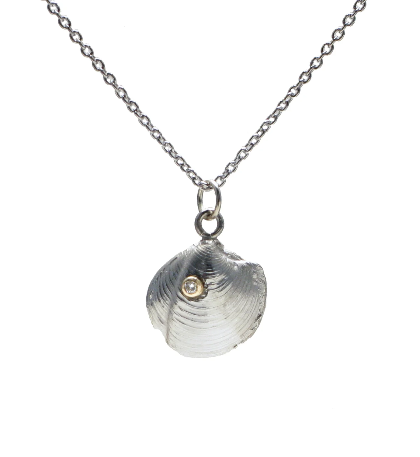 shell necklace legEdited.jpg