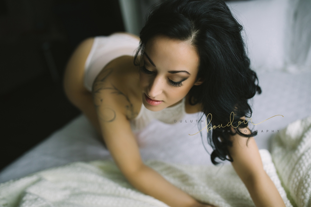 Award Winning Boudoir Photography in Duluth, MN | Duluth Boudoir Photography by Mad Chicken Studio | photographer Jes Hayes