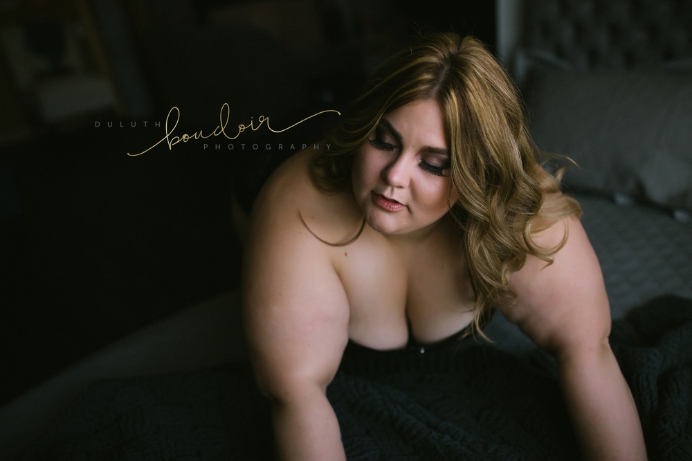 Curvy Boudoir Photography in Duluth, MN