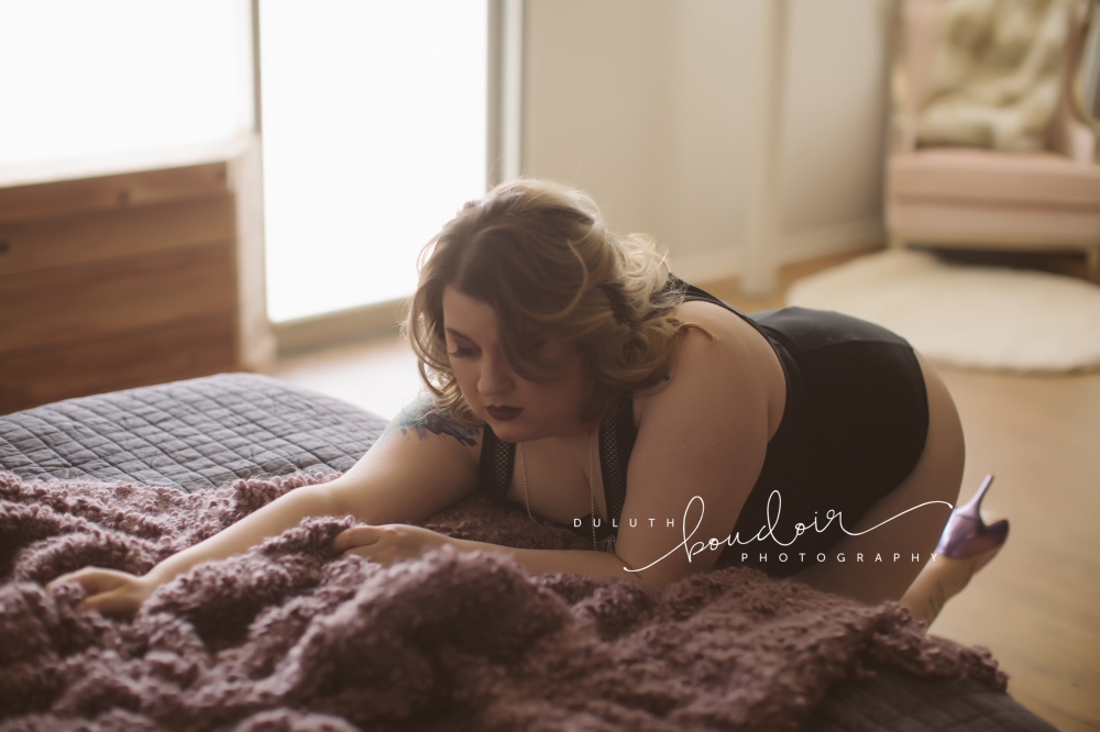 When You Let Out Your Inner Badass | Duluth Boudoir Interview With Rachel — Mad Chicken Studio Boudoir #duluthboudoirphotography #duluthboudoir #madchickenstudio #madchickenstudioboudoir