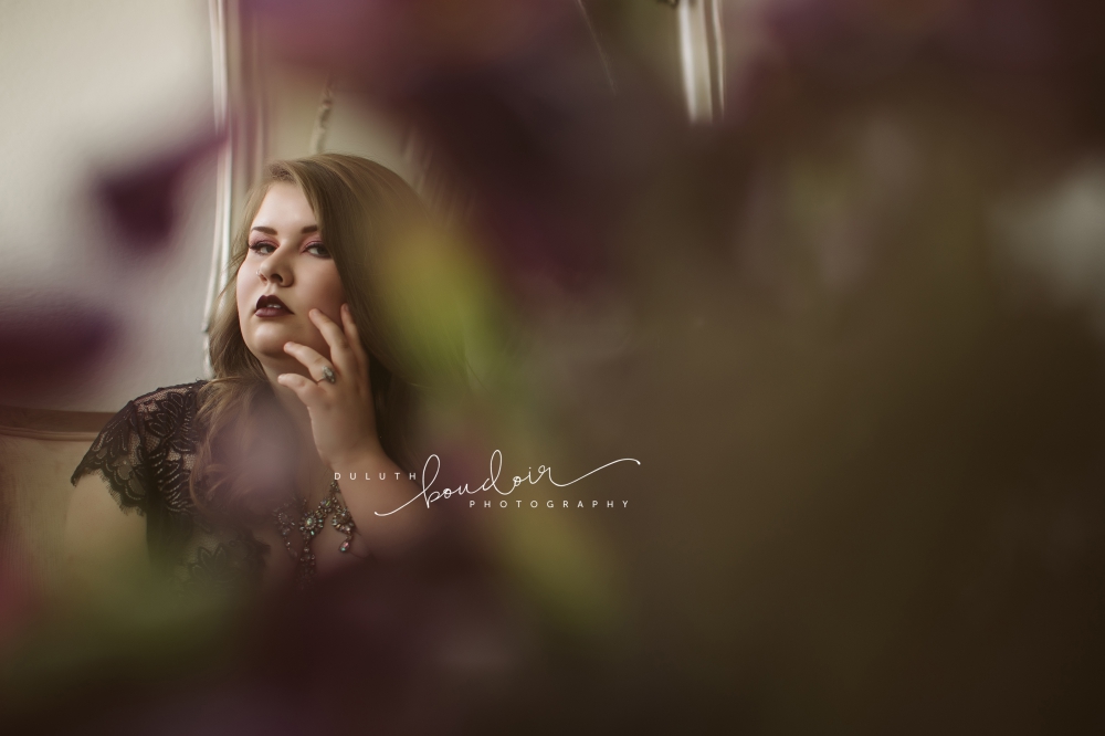 Duluth Boudoir Photography by Mad Chicken Studio || Boudoir Photography || Duluth Boudoir #duluthboudoirphotography #duluthboudoir #madchickenstudio #madchickenstudioboudoir
