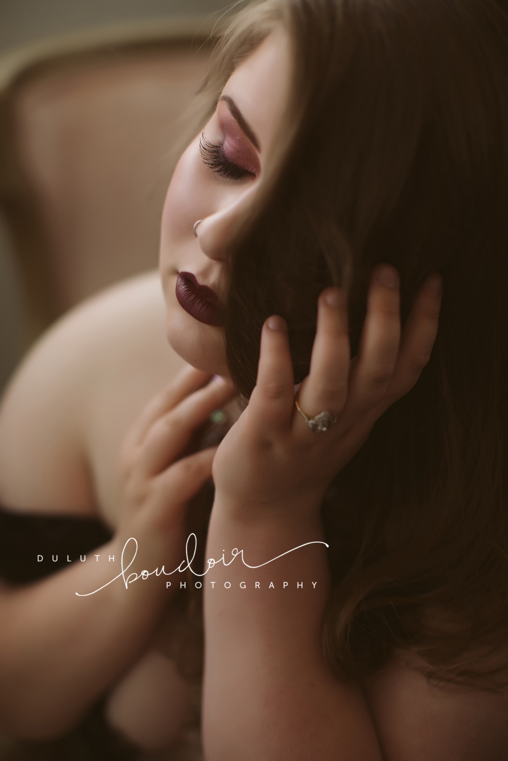 Duluth Boudoir Photography by Mad Chicken Studio || Boudoir Photography || Duluth Boudoir #duluthboudoirphotography #duluthboudoir #madchickenstudio #madchickenstudioboudoir