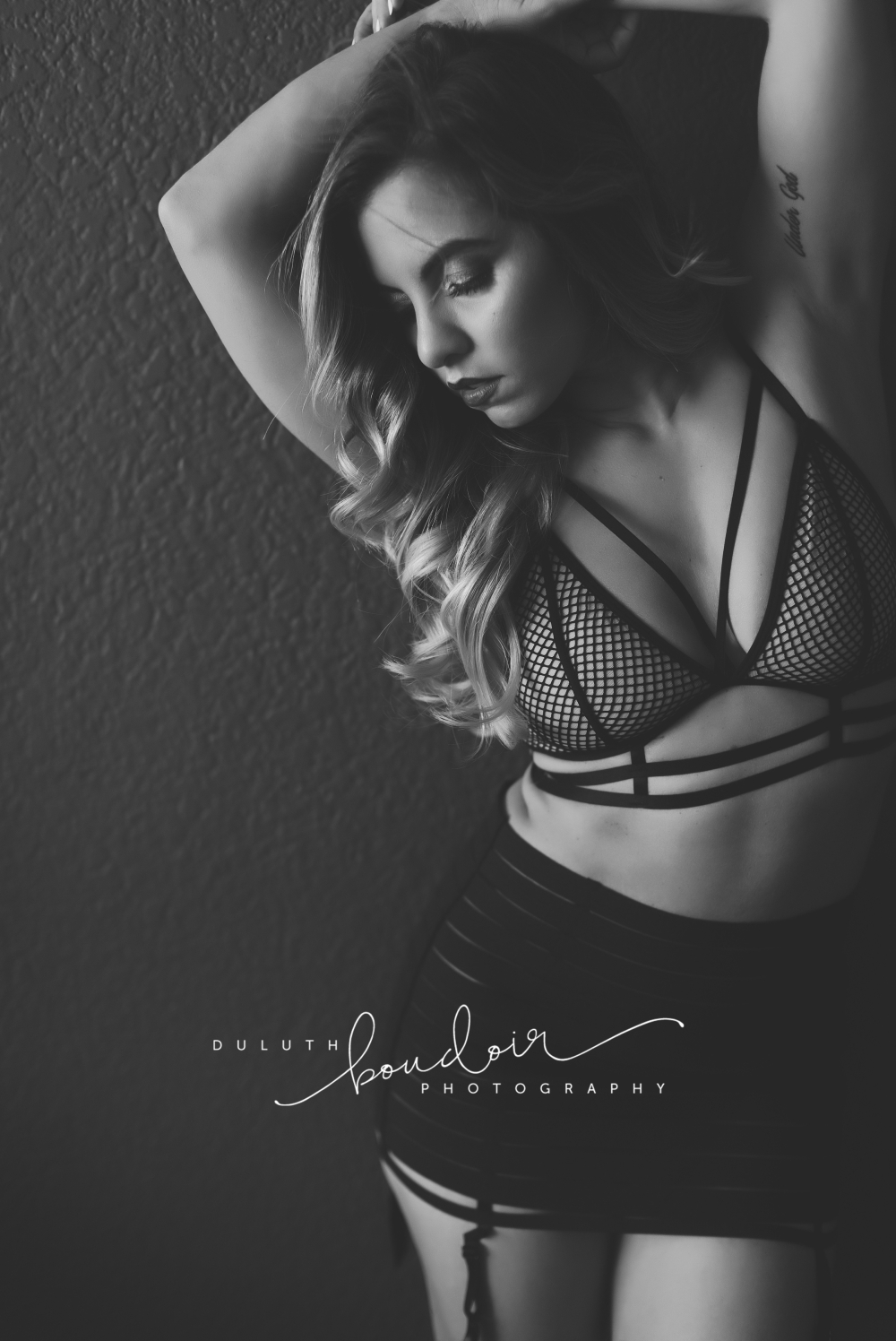 Duluth Boudoir Photography by Mad Chicken Studio || Boudoir Photography || Duluth Boudoir #duluthboudoirphotography #duluthboudoir #madchickenstudio #madchickenstudioboudoir