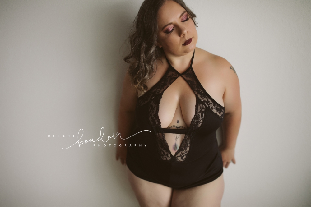 Session at Duluth Boudoir Photography by Mad Chicken Studio #duluthboudoirphotography #madchickenstudio #madchickenstudioboudoir #duluthboudoir